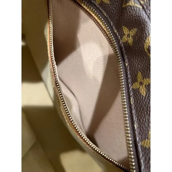 LOUIS VUITTON Luco Brown Monogram LV Logo Canvas Zip Closure Tote - Picture 15 of 16